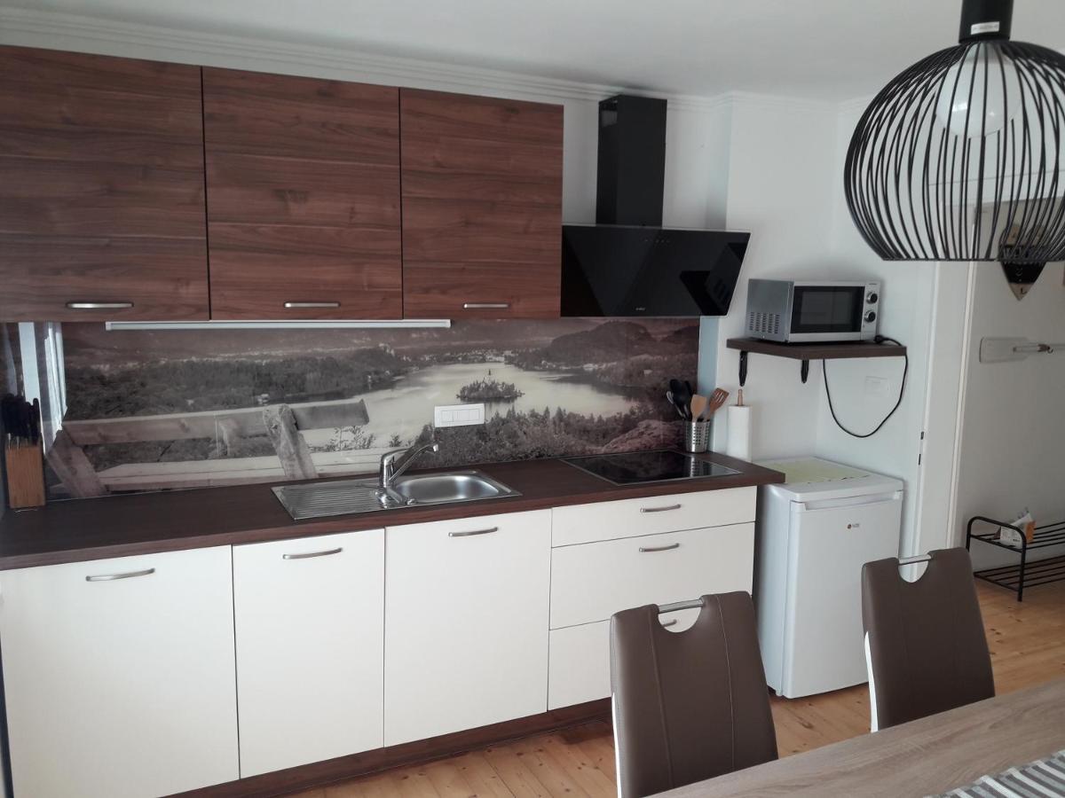 Apartments Justin Блед Екстериор снимка
