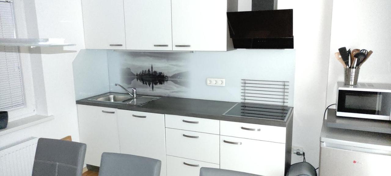 Apartments Justin Блед Екстериор снимка